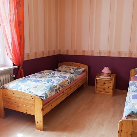 Beautiful Apartment In Morscheid Riedenburg Морбах Екстериор снимка